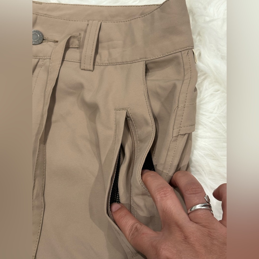 Magellan Outdoors Women's Brown Cargo Shorts Size XS - Picture 6 of 10